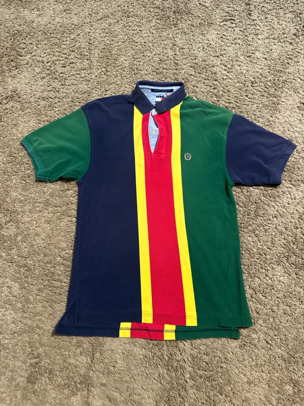 Vintage Tommy Hilfiger “triple colors” shirt 90s size medium